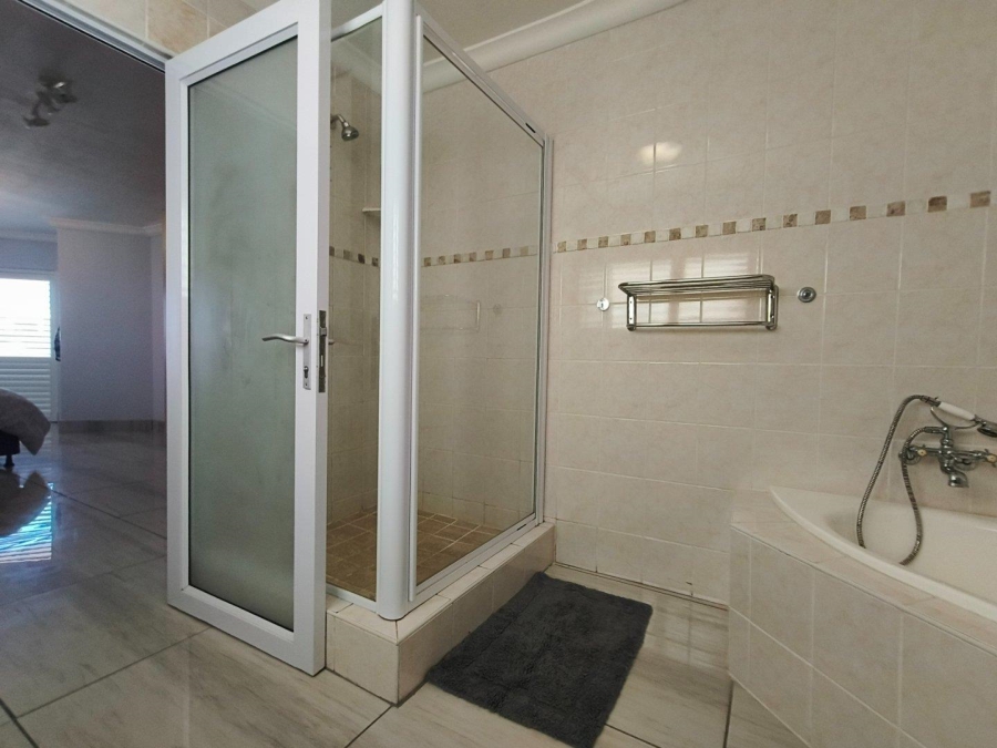 3 Bedroom Property for Sale in Jeffreys Bay Central Eastern Cape